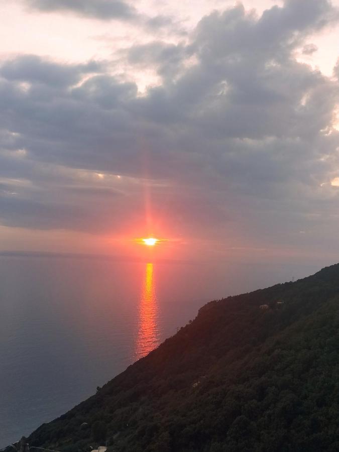 Ostello Ninin De Ma' Framura Exteriér fotografie